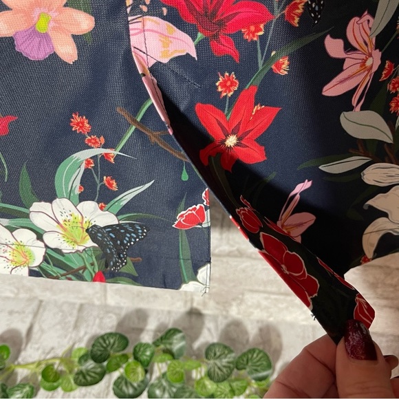 NUAGE Jacket Women’s Sz M Navy Floral Waterproof with Patch Pockets NWOT - Picture 11 of 11